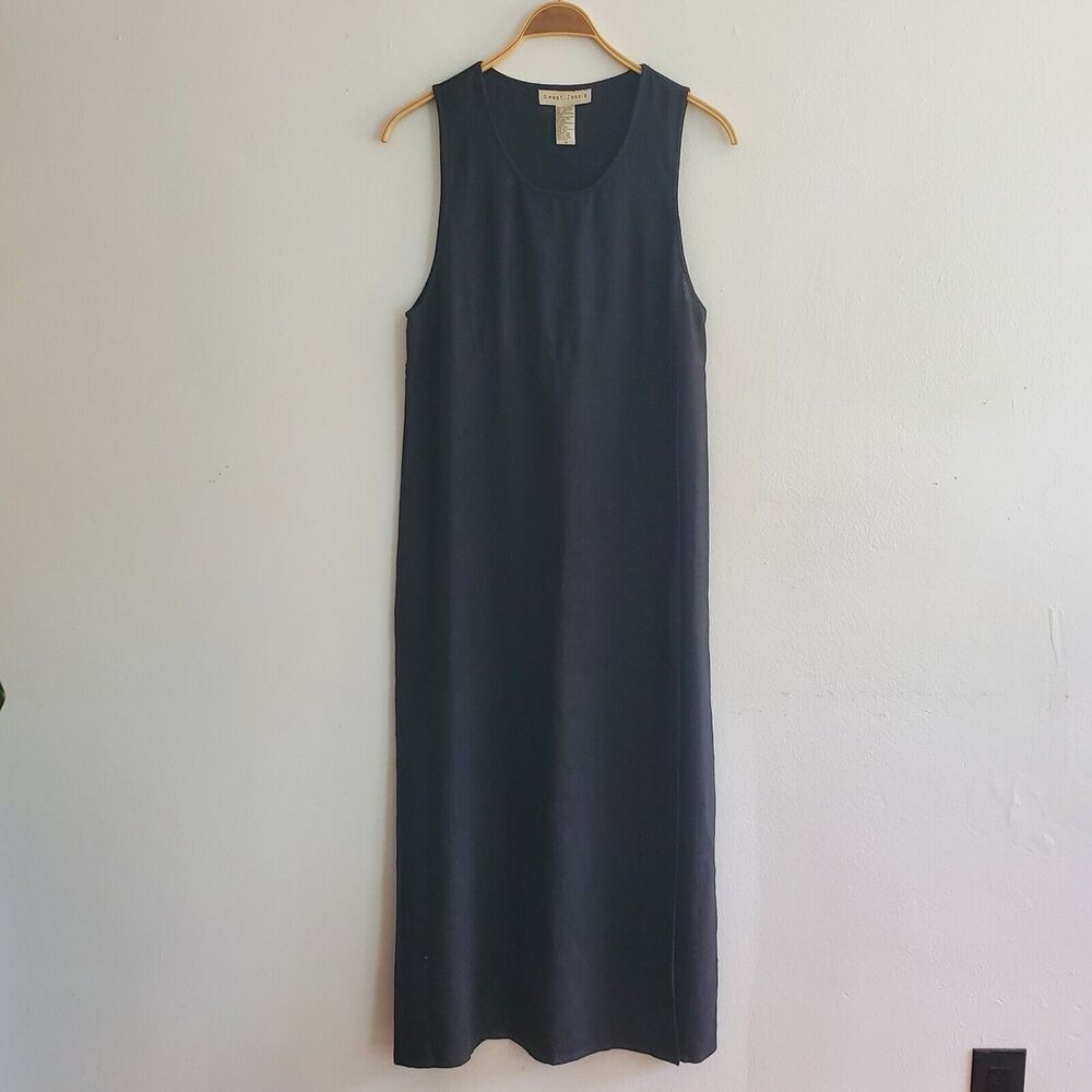Elegant Black Sleeveless Dress